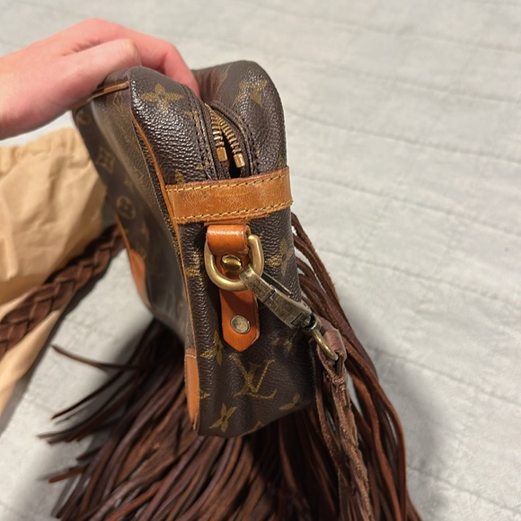 Vintage boho Louis Vuitton crossbody - Picture 10 of 11
